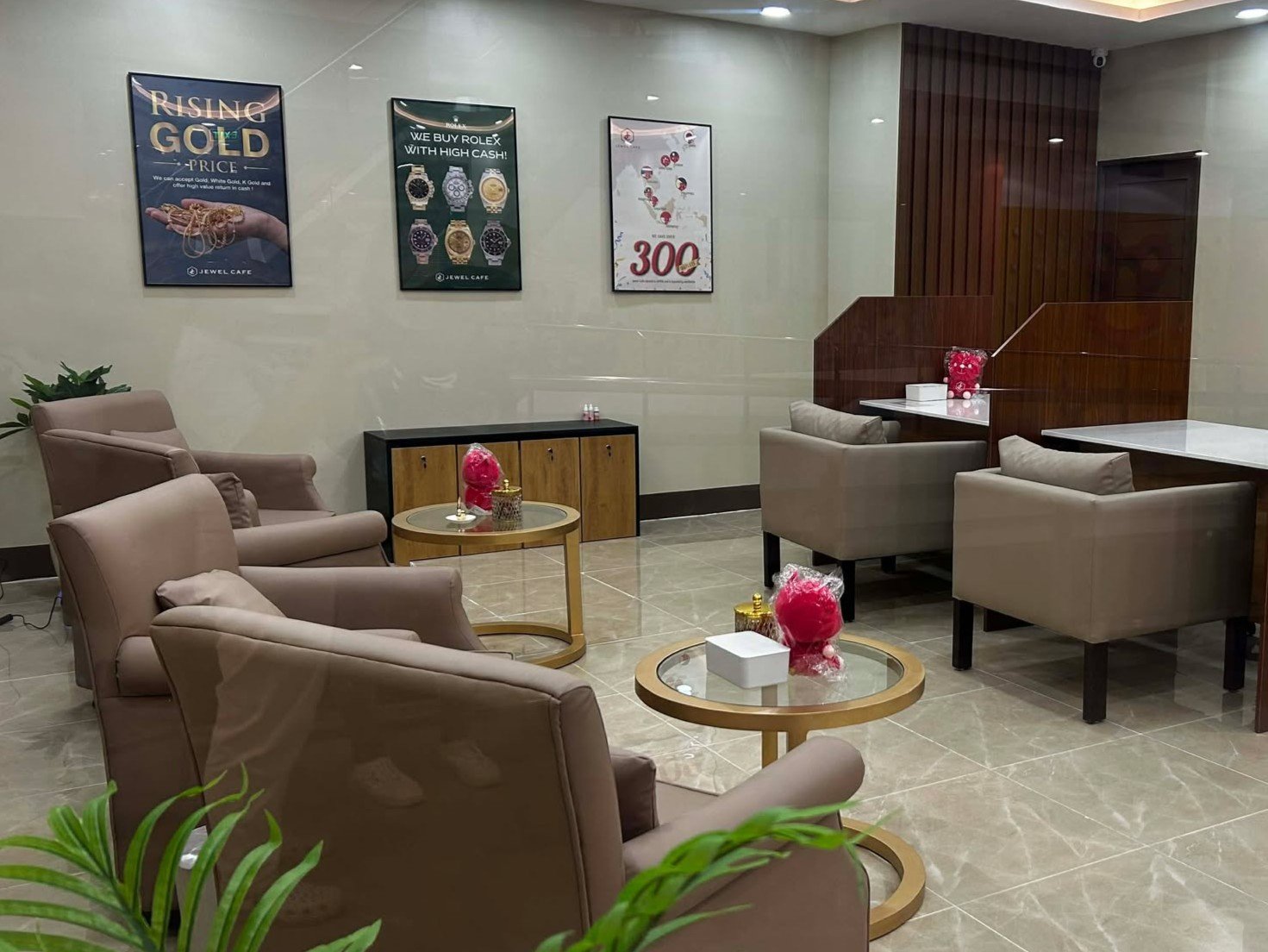Read more about the article Robinson Manila Fitout